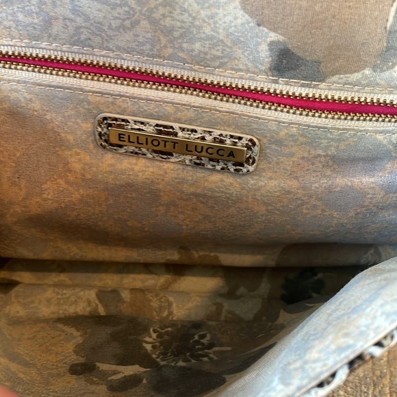 Elliott Lucca reptile print leather envelope clutch with removable chain strap - Picture 6 of 9